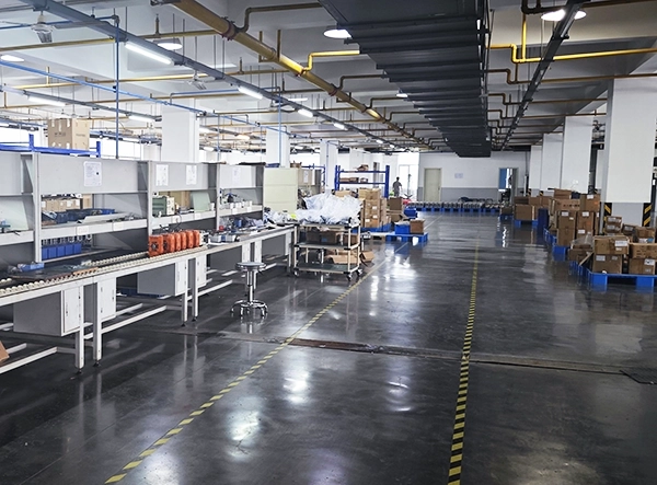 组装车间 | Laboratorio di assemblaggio