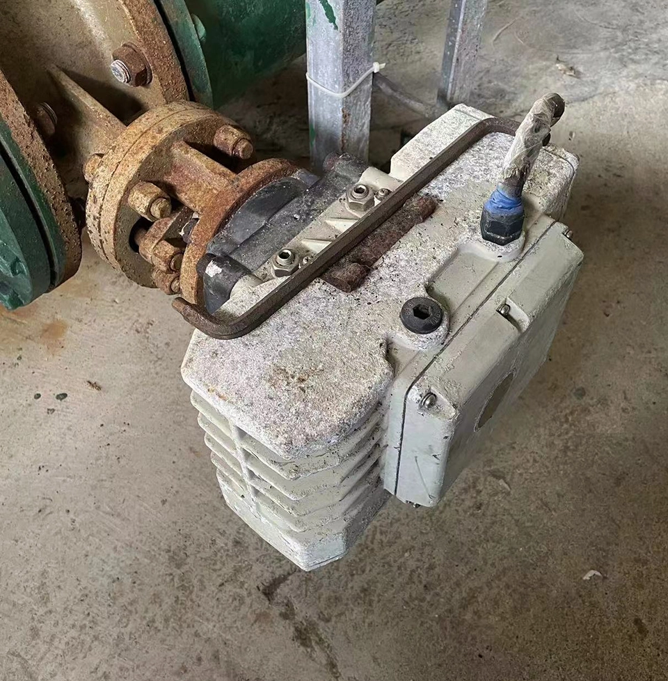 使用13年的DCL-250执行器 | 13 years DCL-250 actuator